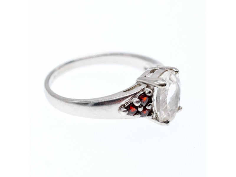 925 Sterling Silver Goshenite & Garnet Ring Size 8