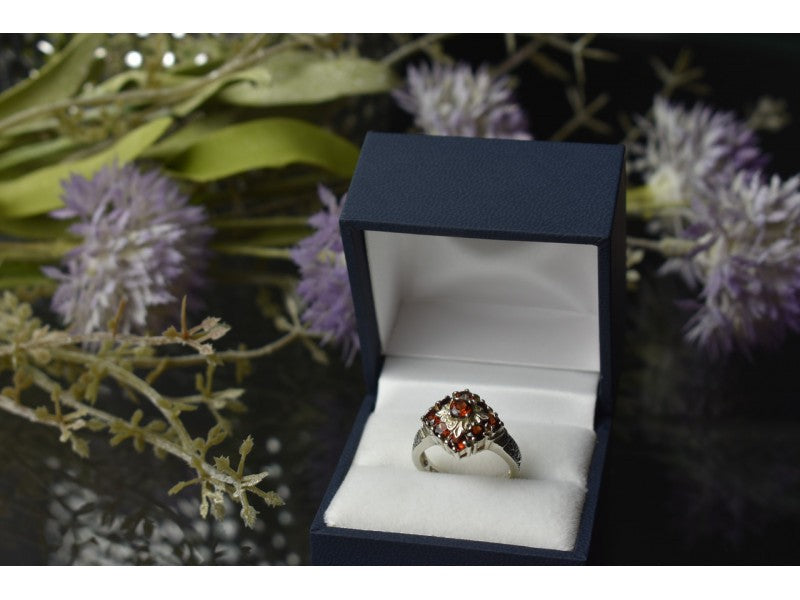925 Sterling Silver Almandine Ring Size 7