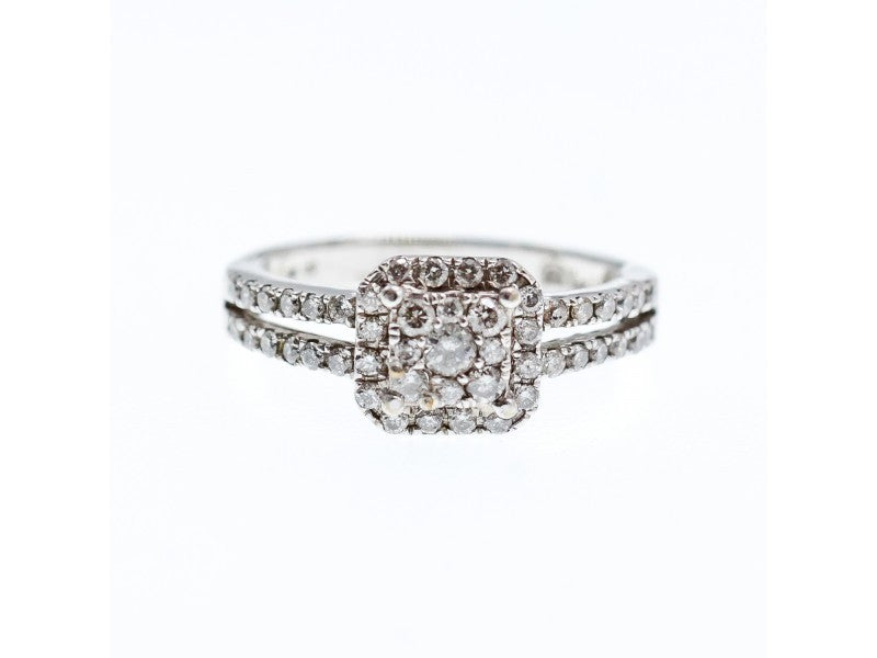 10K White Gold Diamonds Ring Size 6.5