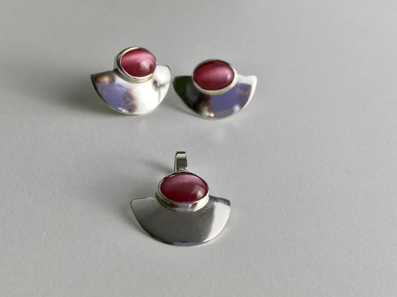 925 Sterling Silver Pink Agate Stud Earrings & Pendant Set