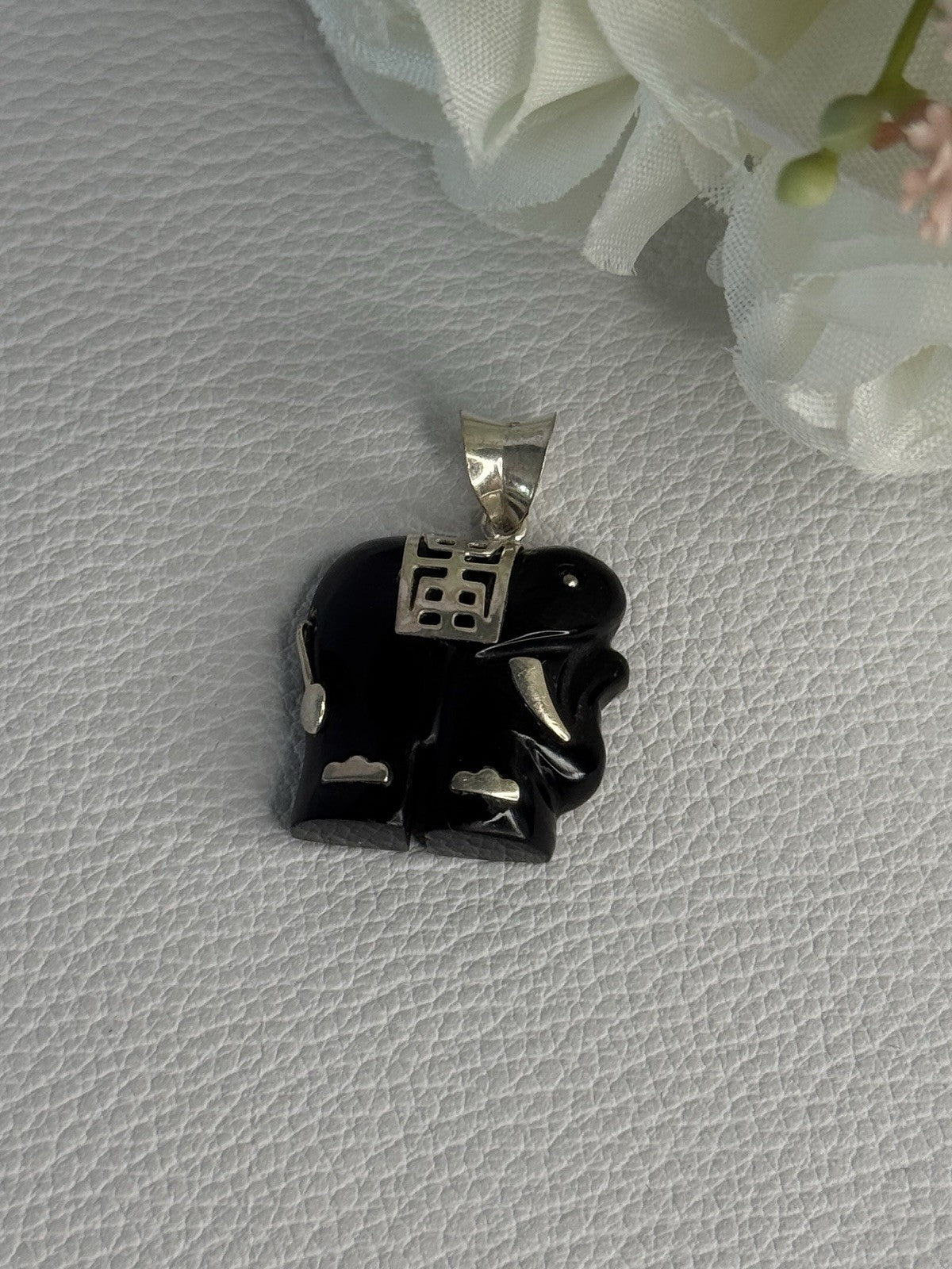 925 Sterling Silver Onyx Elephant Pendant Length 1.10 Inch