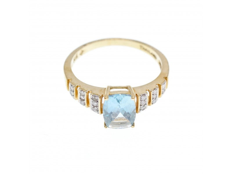 10K Yellow Gold Aquamarine & Diamonds Ring Size 7