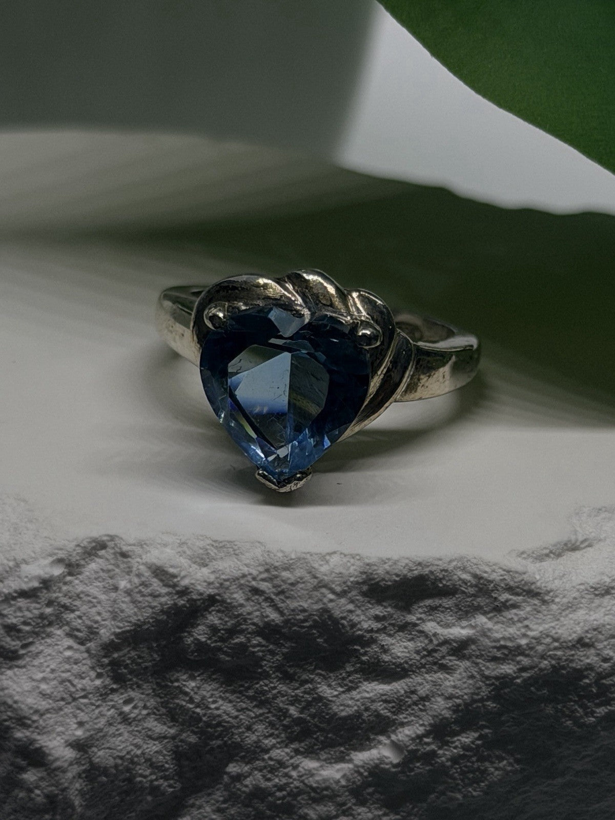 925 Sterling Silver Blue Topaz Heart Ring 6