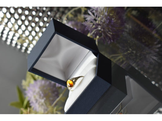 925 Sterling Silver Amber Ring Size 6.5