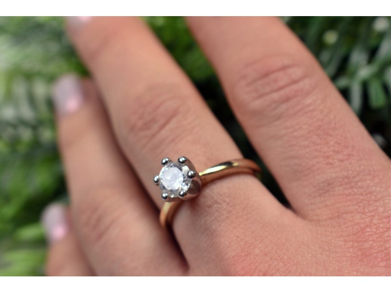 Gold Plated (18K) Ring With CZ Size 8