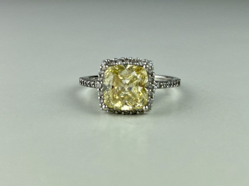 925 Sterling Silver CZ Ring Size 7