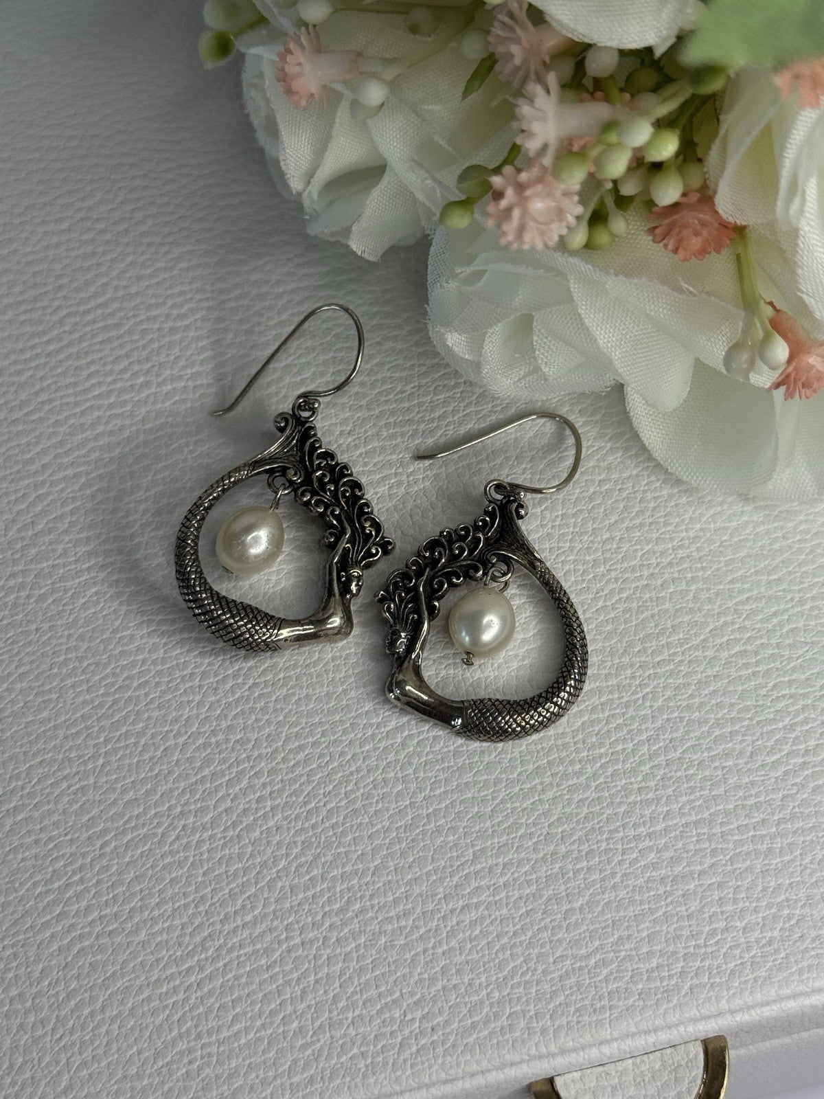 Vintage 925 Sterling Silver Pearl Earrings Length 1.50 Inch
