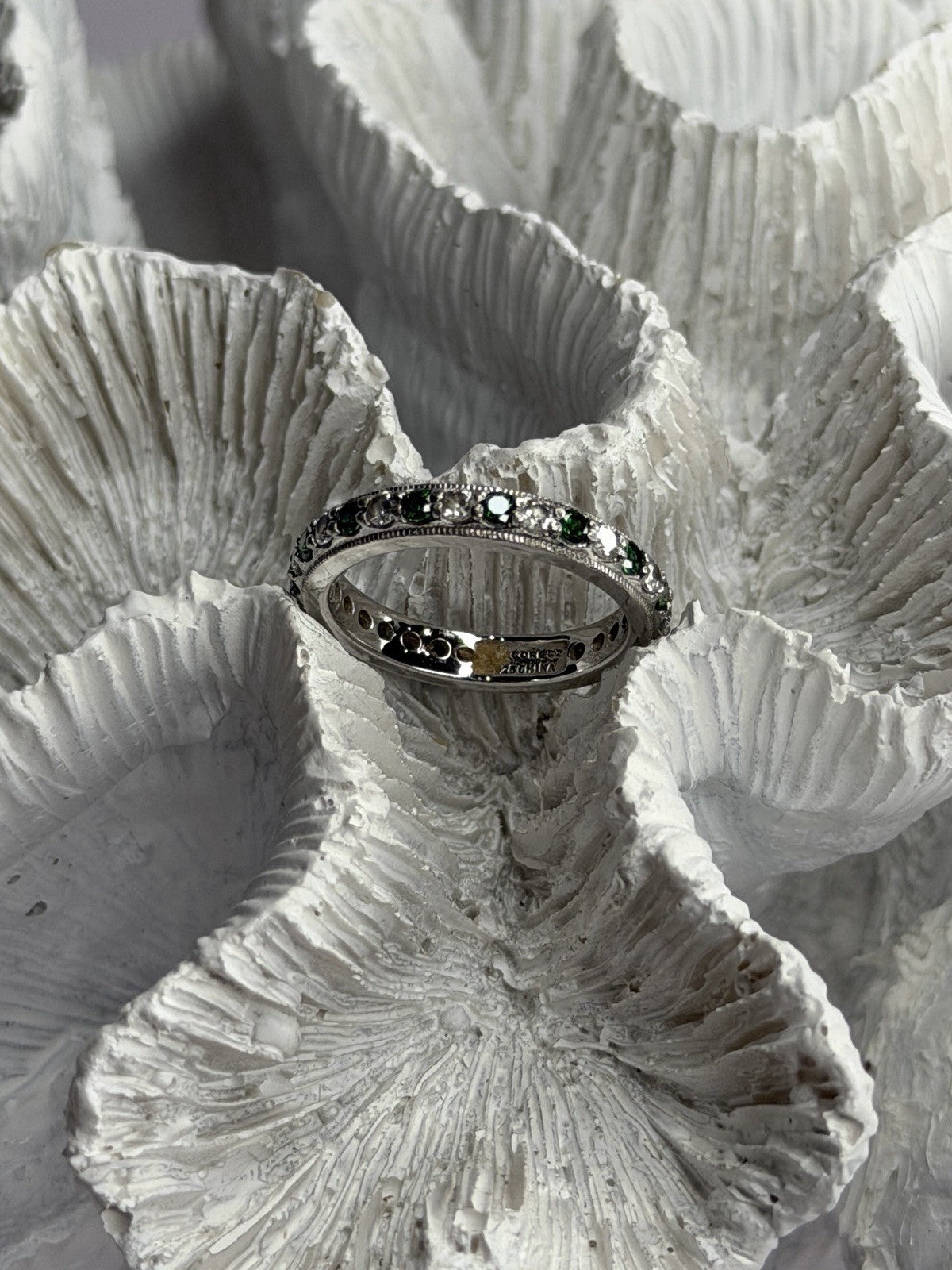 925 Sterling Silver White & Green Cz Band Ring Size 6