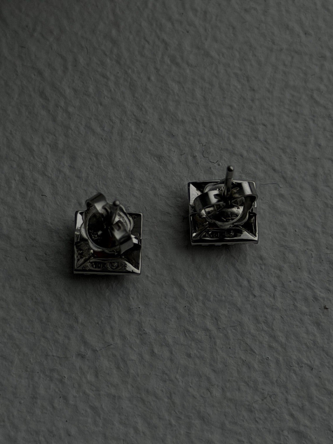 Lovely 10K White Gold Stud Red Garnet Earrings
