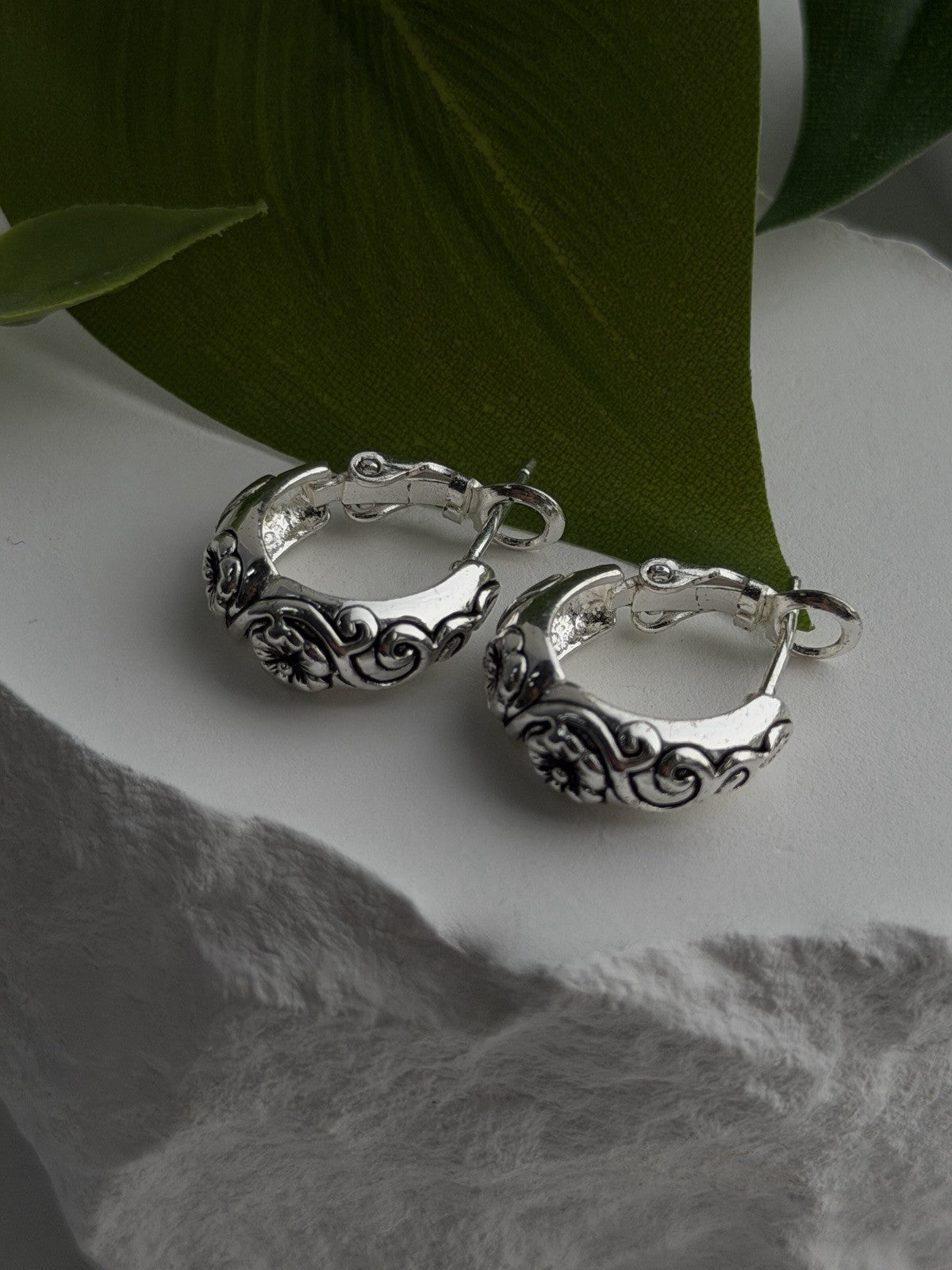 Vintage Floral Hoop Engraved Boho Western 925 Sterling Silver Earrings