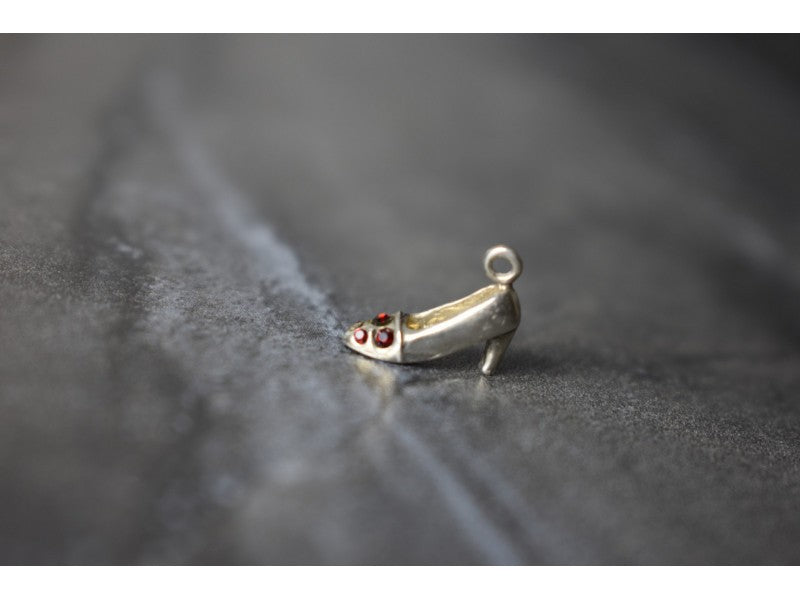 925 Sterling Silver Garnet & Heliodor "Shoe" Pendant