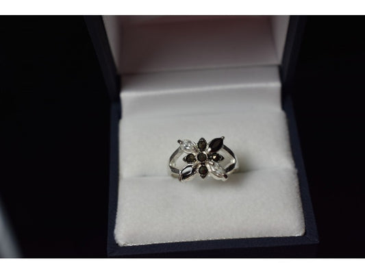 925 Sterling Silver Black Spinel & CZ Ring Size 5.5