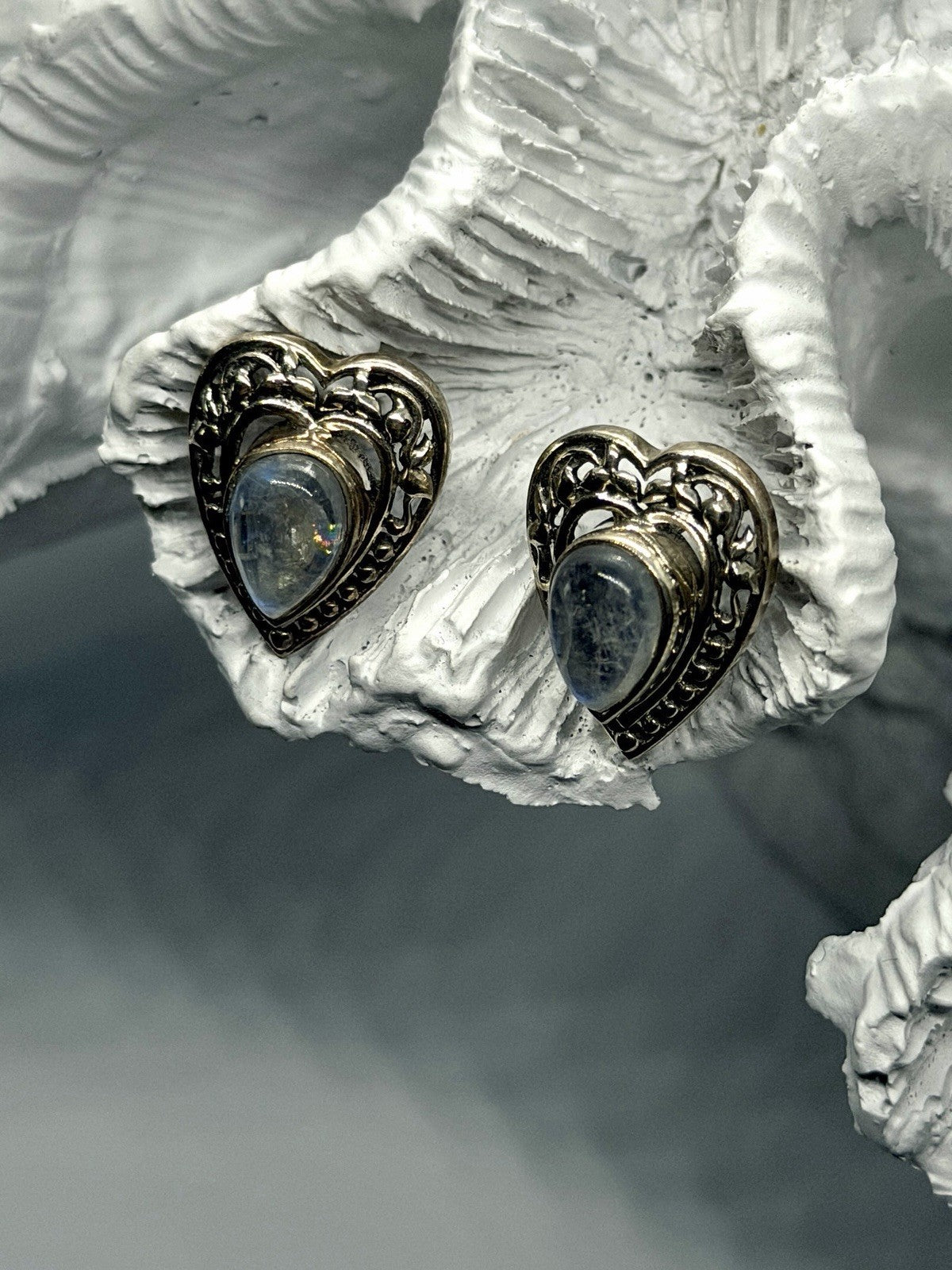 Vintage 925 Sterling Silver Moonstone Heart Earrings