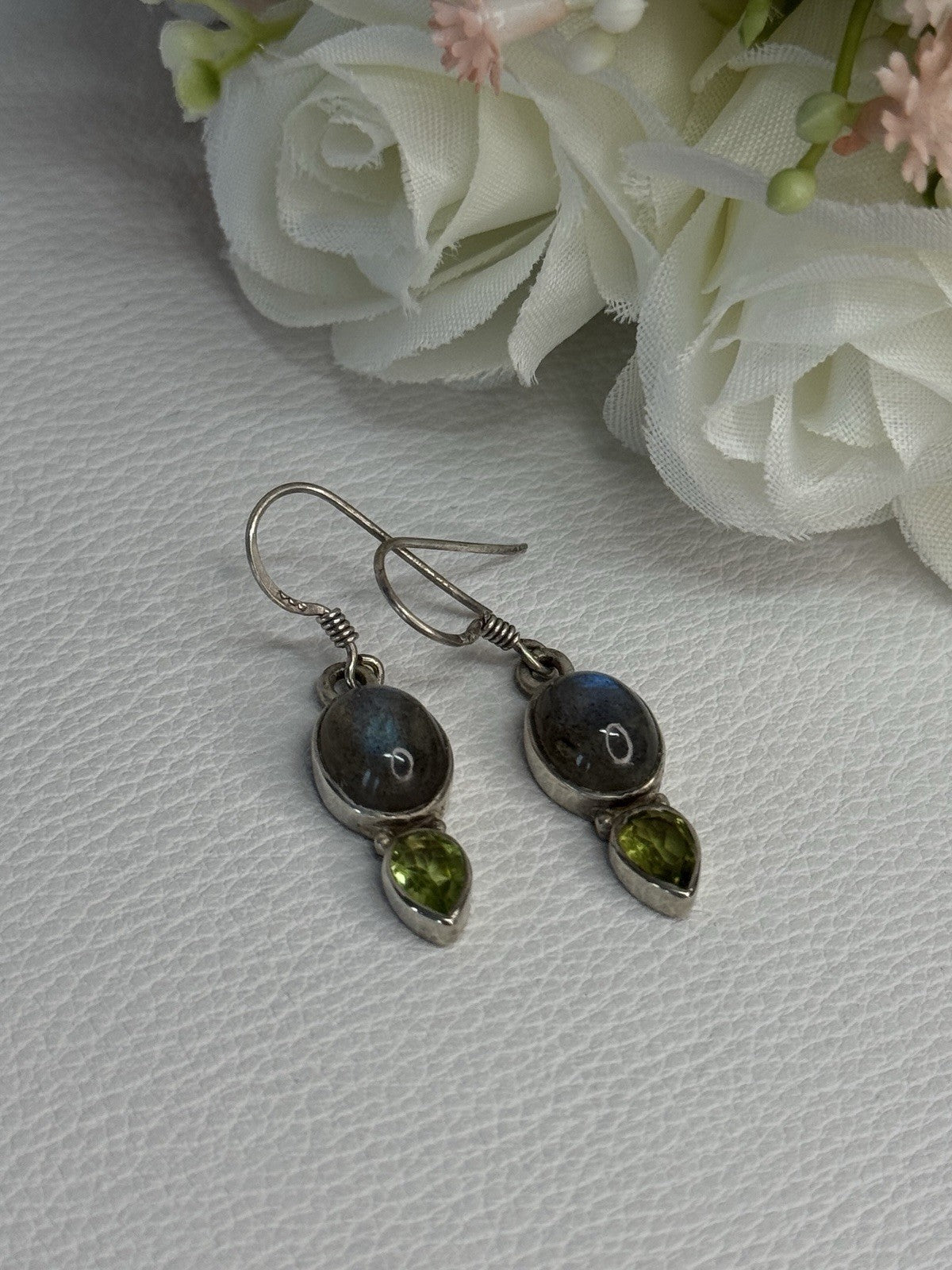 925 Sterling Silver Peridot & Moonstone Earrings Length 1.40 Inch