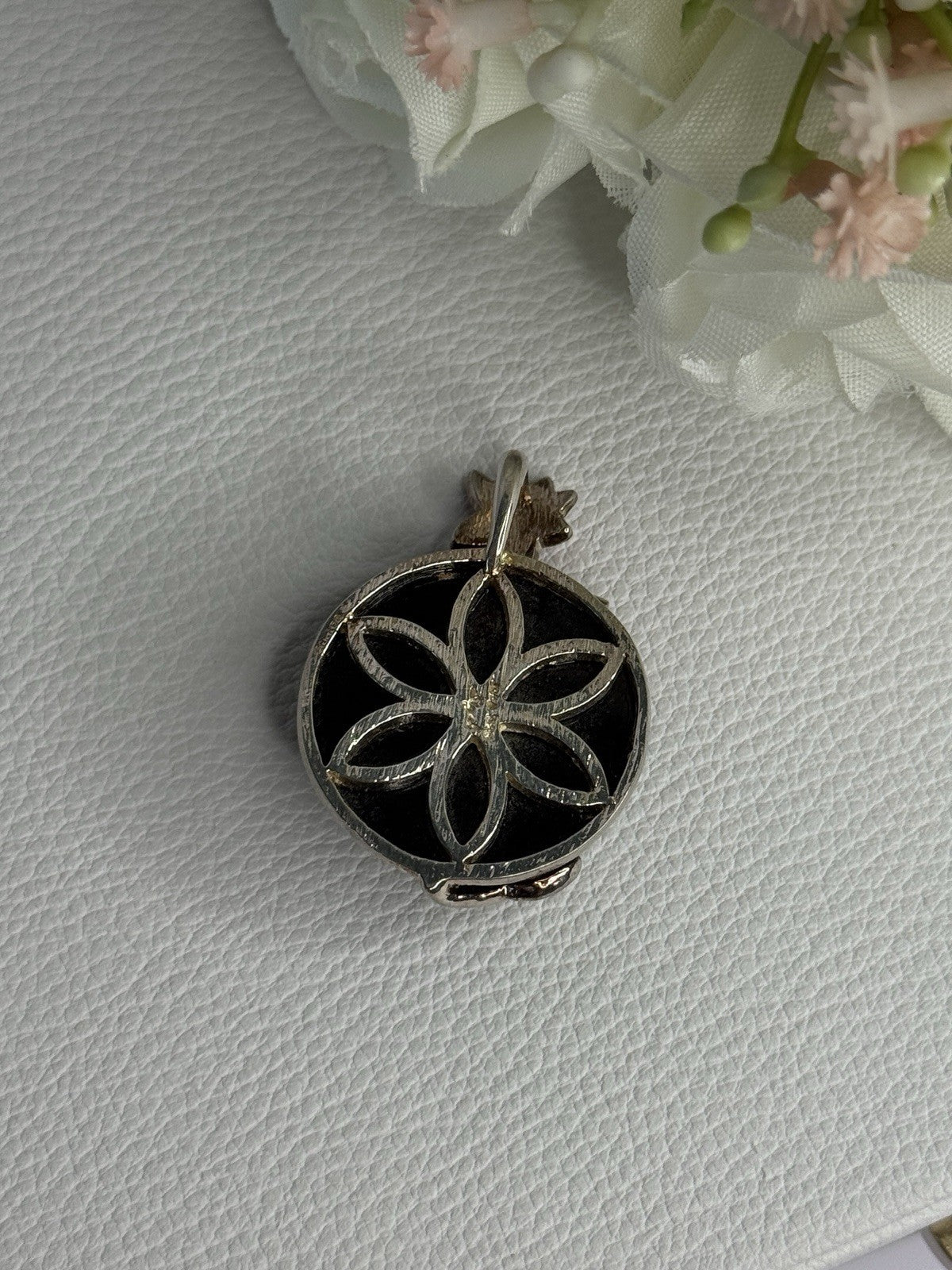 925 Sterling Silver Black Onyx & Red Enamel Flowers Pendant Length 1.40 Inch