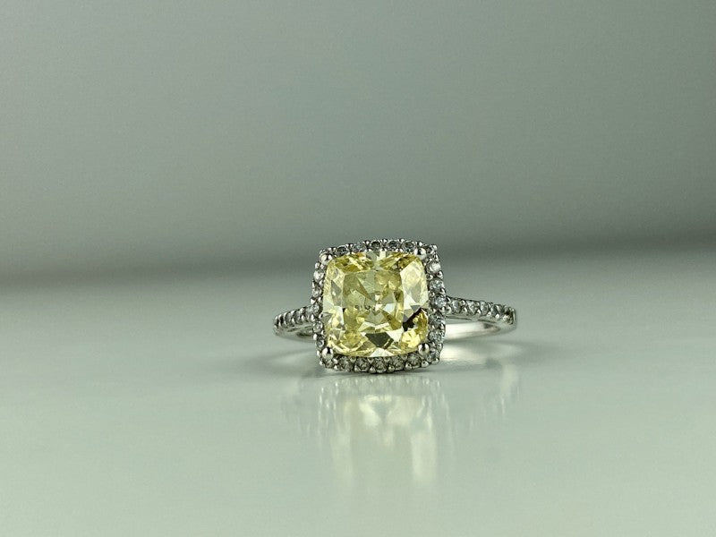 925 Sterling Silver CZ Ring Size 7
