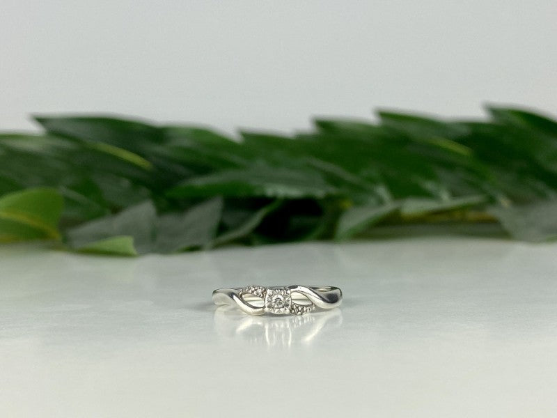 925 Sterling Silver White Sapphire Ring Size 6.5