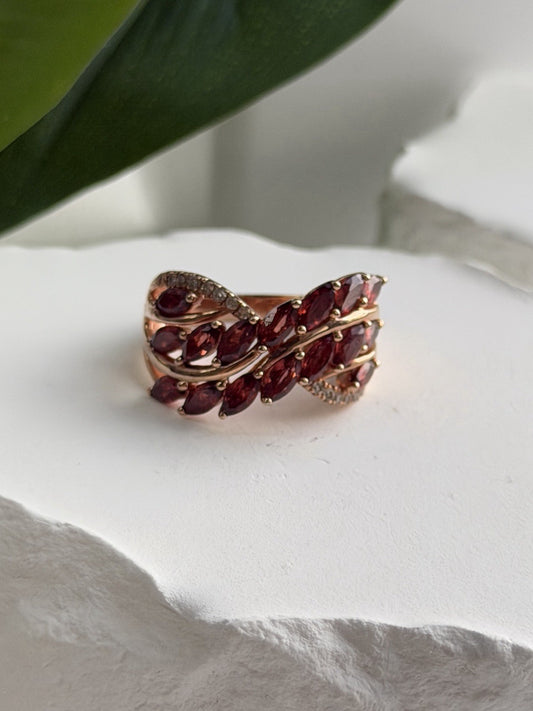 925 Sterling Silver Rose Gold Plated Garnet & Beryl Ring Size 7