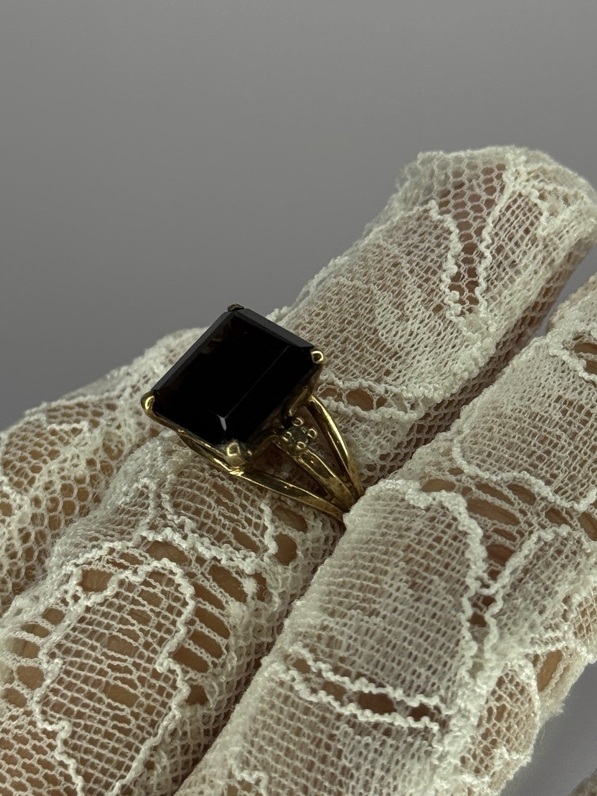 10K Yellow Gold Brown Tourmaline & Diamonds Ring Size 6