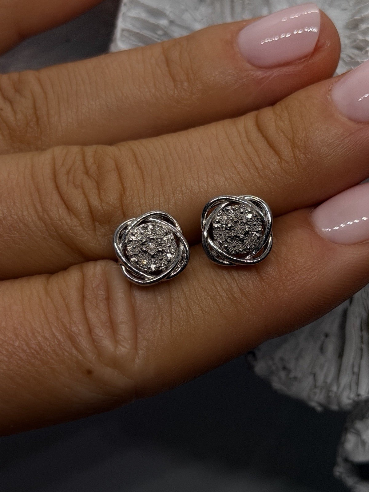 925 Sterling Silver Diamond Cluster Stud Earrings Floral Design