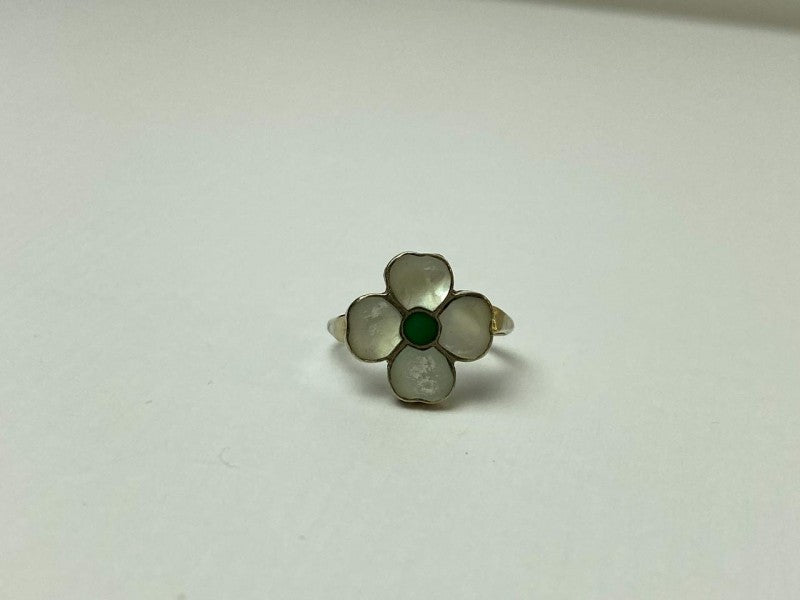 925 Sterling Silver Mother OF Pearl & Green Nephrite "Flower" Ring Size 6.5