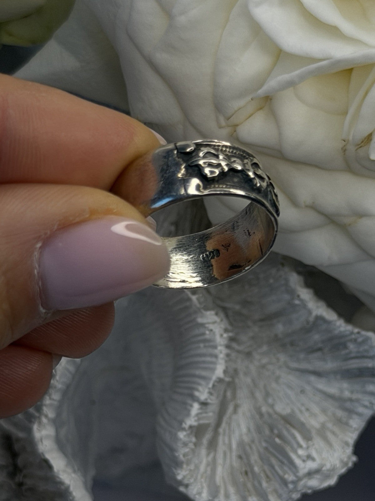 Vintage Tribal Pattern Band 925 Sterling Silver Ring Size 8.5