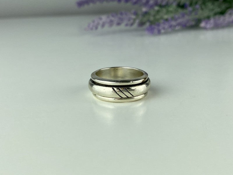925 Sterling Silver "Spinner" Ring Size 6.5