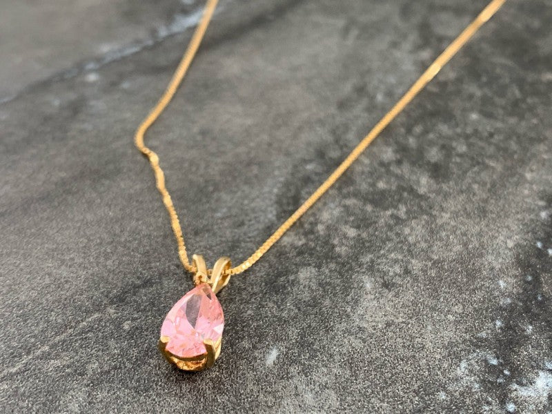 14 K Yellow Gold Morganite Chain With Pendant