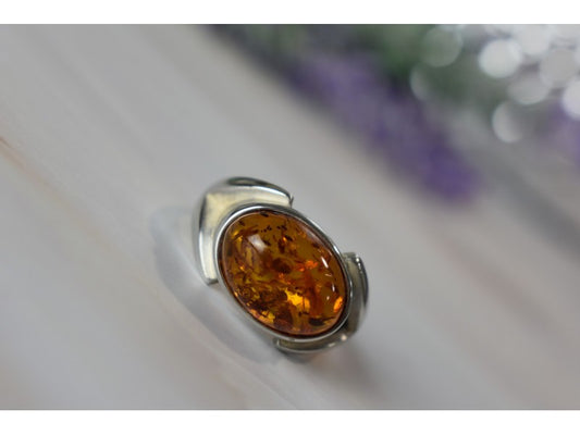 925 Sterling Silver Amber Ring Size 8.5