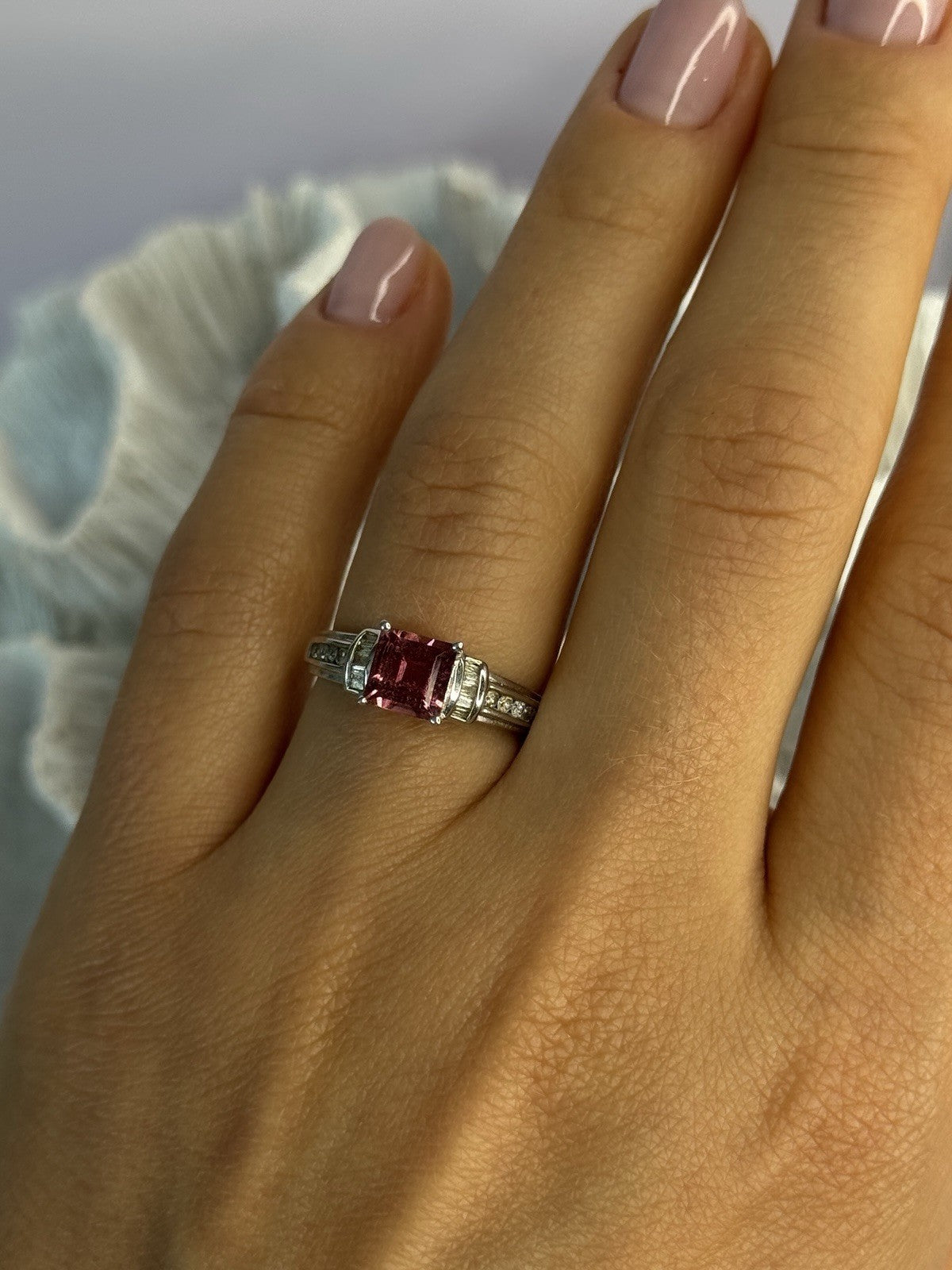 10K White Gold Spinel & Diamonds Ring Size 7