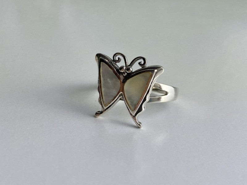 925 Sterling Silver Mother Of Pearl "Butterfly" Ring Size 8.5