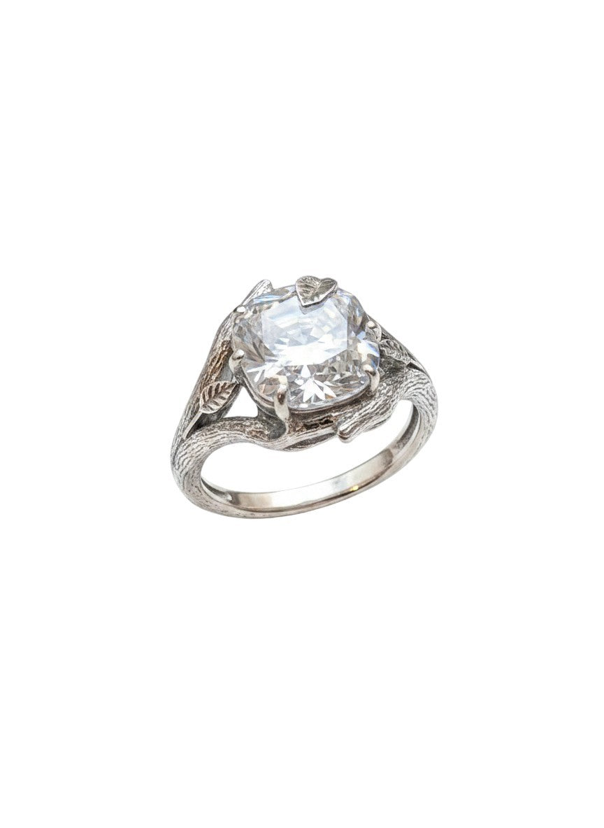 Beautiful Leaf Design 925 Sterling Silver Clear Cz Ring Size 7
