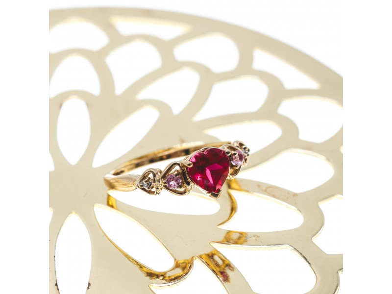 10K Yellow Gold STS Ruby Spinel & Diamond Heart Ring Size 7