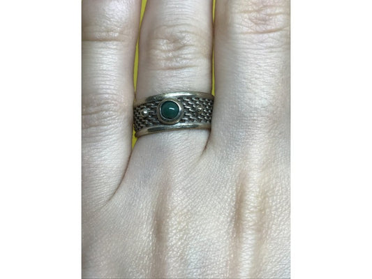 Vintage 925 Sterling Silver Green Nephrite (Jade) Ring Size 7.5