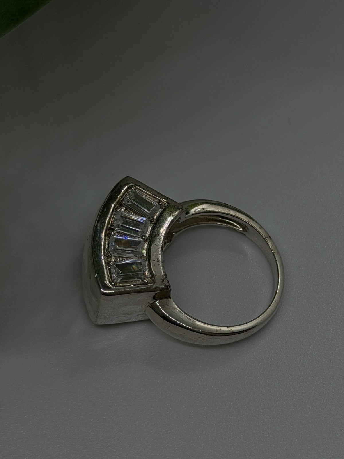Unique Design 925 Sterling Silver White Colorless Spinel Ring Size 7