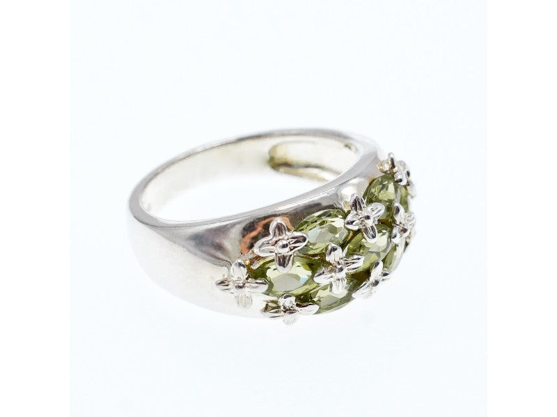 925 Sterling Silver Peridot Ring Size 7
