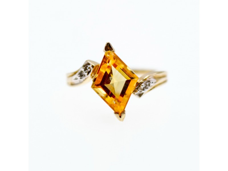 10K Yellow Gold Heliodor & Diamonds Ring Size 7