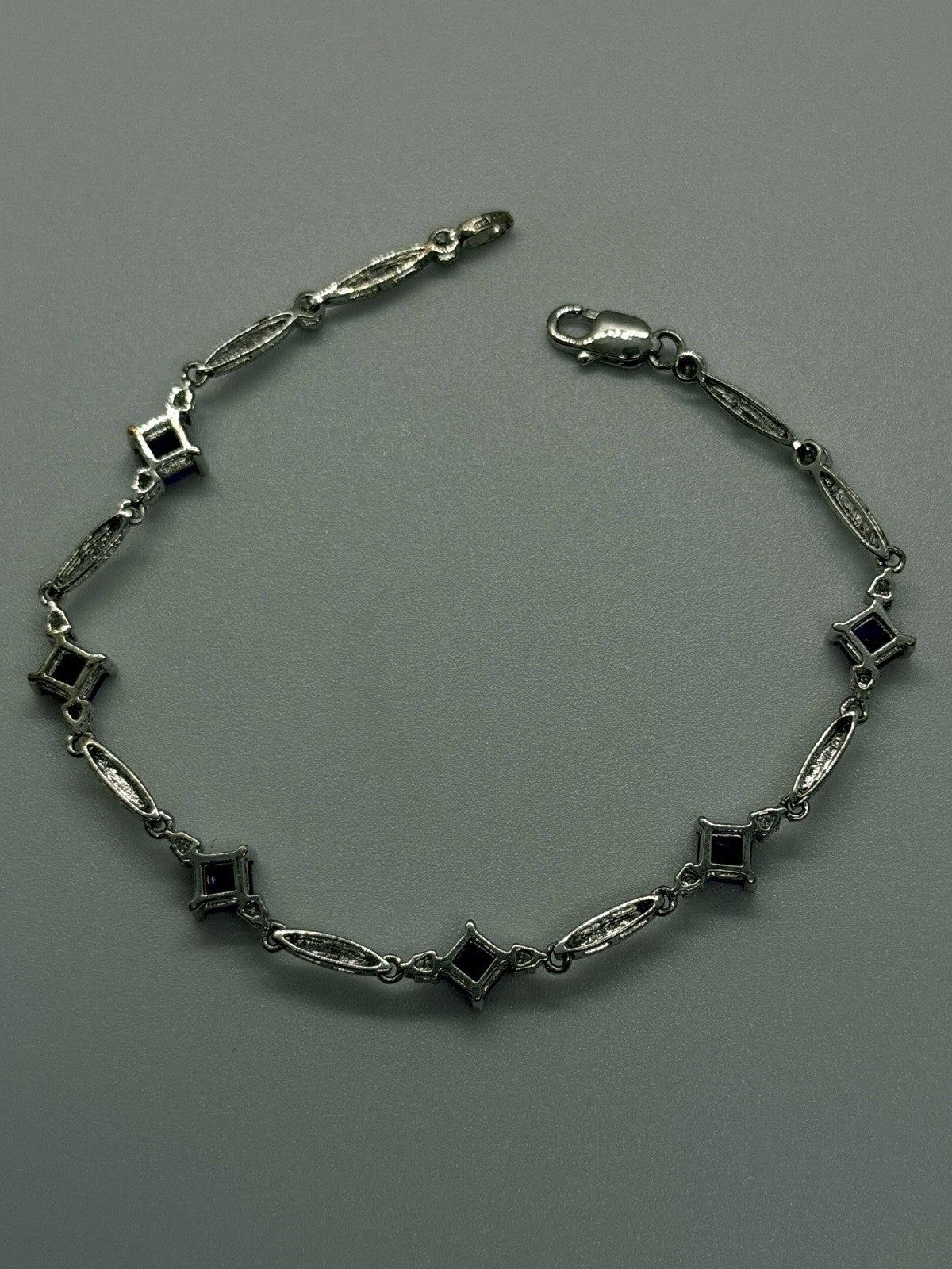 Elegant 925 Sterling Silver Purple Amethyst Bracelet Size 7