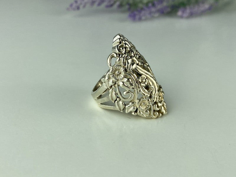 Vintage 925 Sterling Silver Ring Size 7.5
