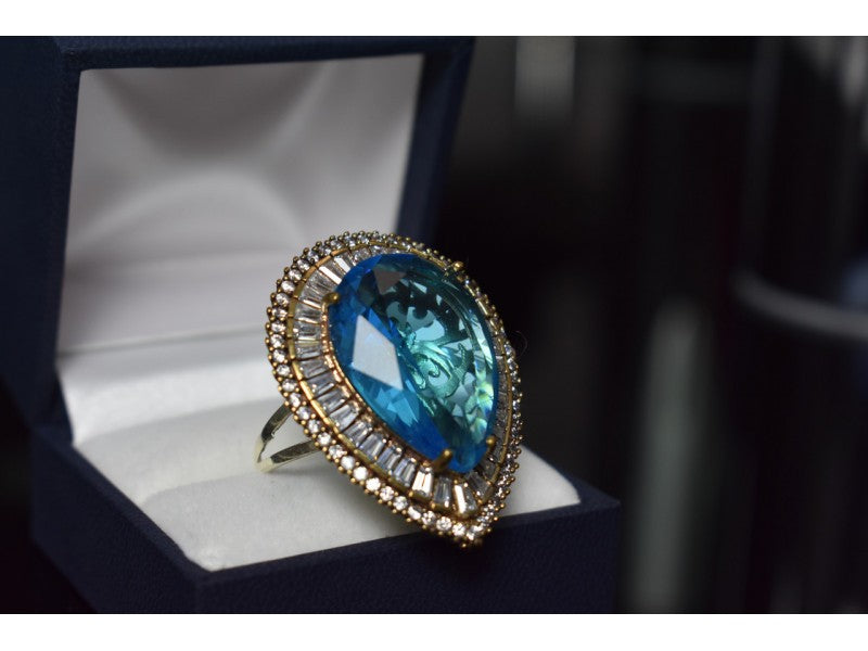 925 Sterling Silver With Gilding Blue Alpanite & CZ Ring Size 7.5