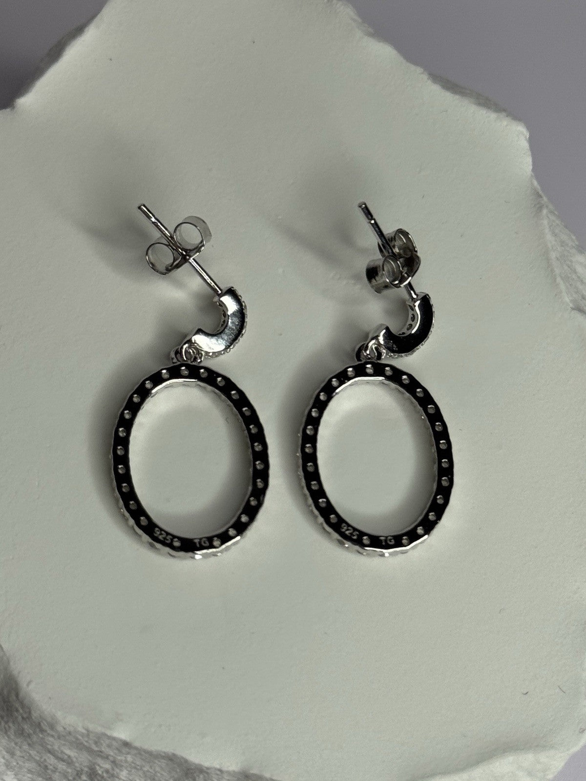 925 Sterling Silver Elegant CZ Earrings Length 1 Inch