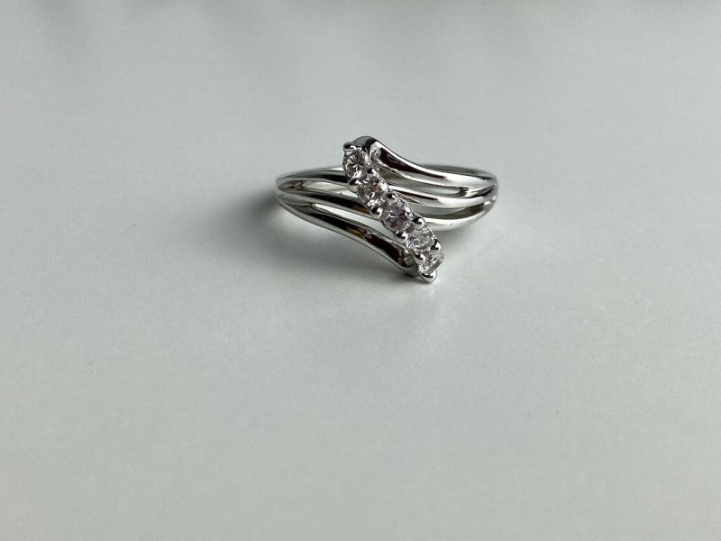 925 Sterling Silver White Topaz Ring Size 7
