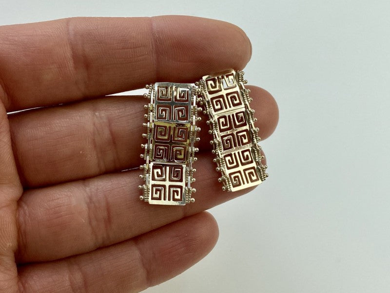 925 Sterling Silver Stud Earrings