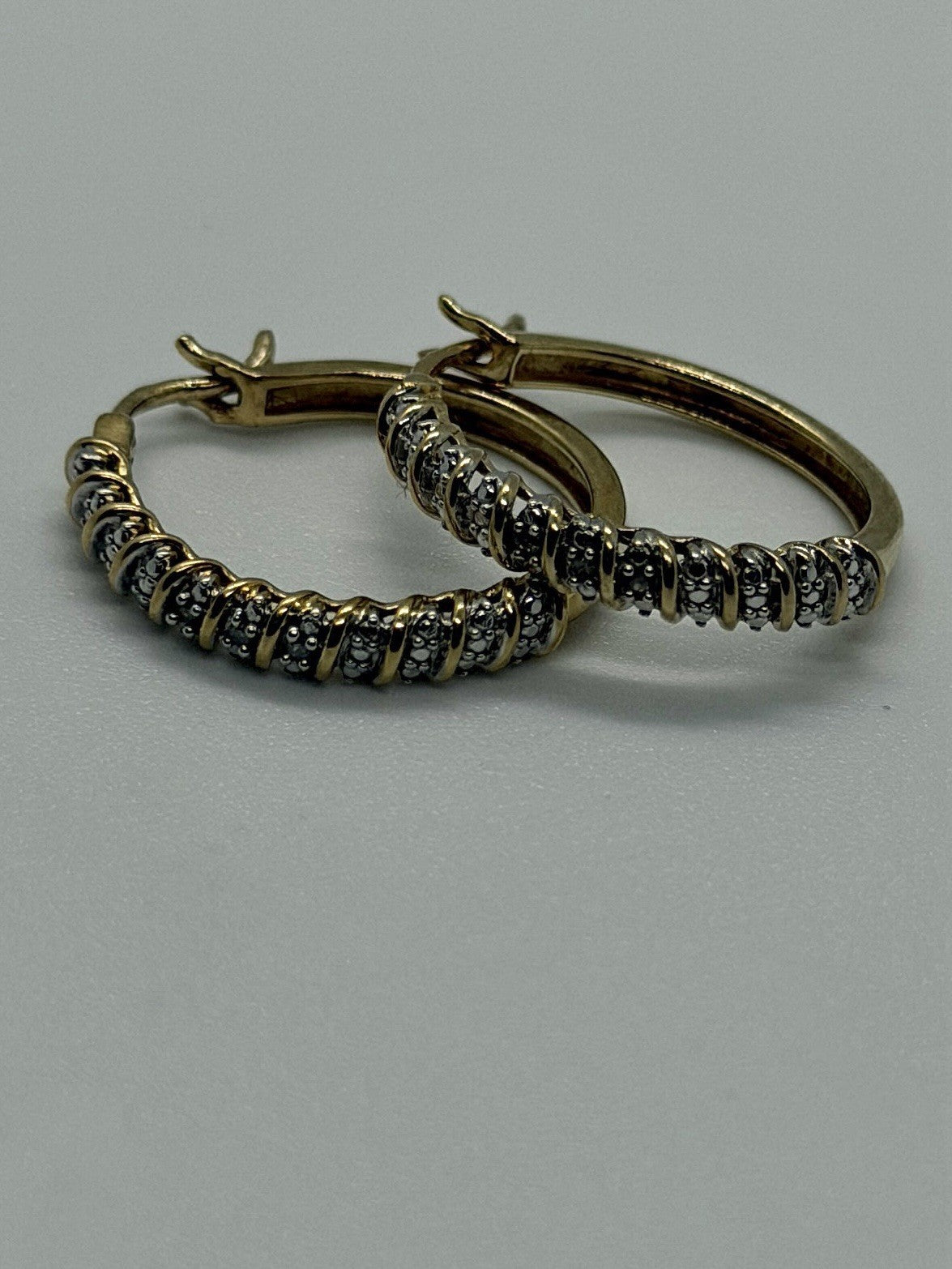 Elegant 925 Sterling Silver Gold Plated Diamond 0.11 CTW Earrings