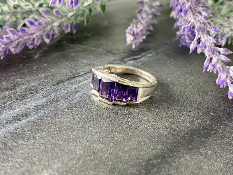 925 Sterling Silver Amethyst Ring Size 6.5
