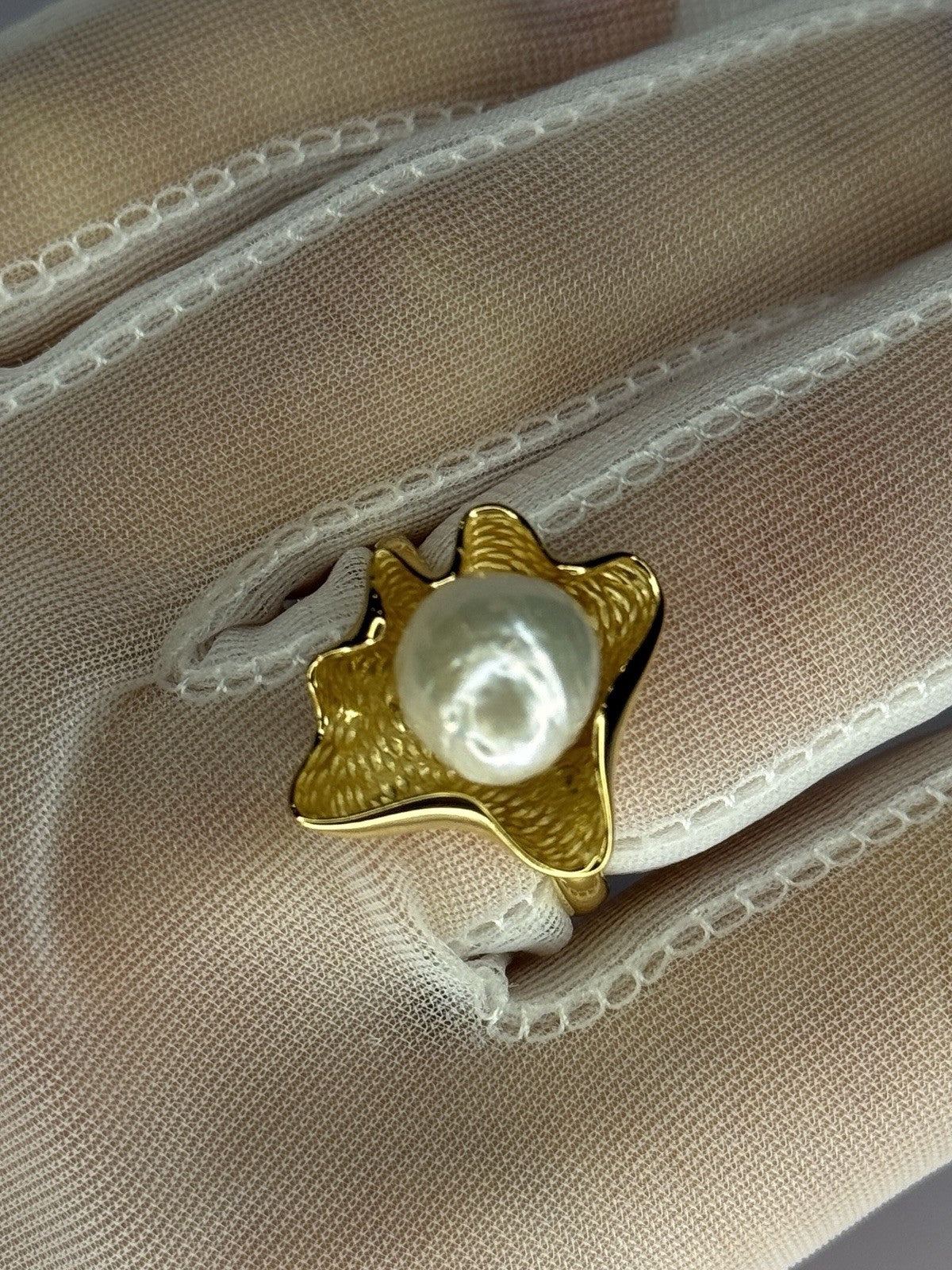 925 Sterling Silver  Gold Plated Pearl  "Ocean Mood" Ring Size Adjustable