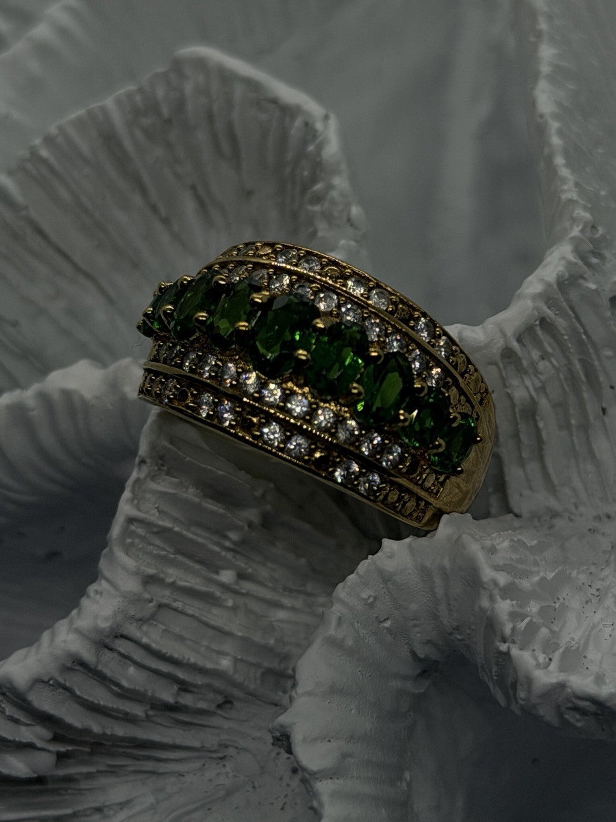 925 Sterling Silver Gold Plated Green Peridot Stones & Beryl Ring Size 10