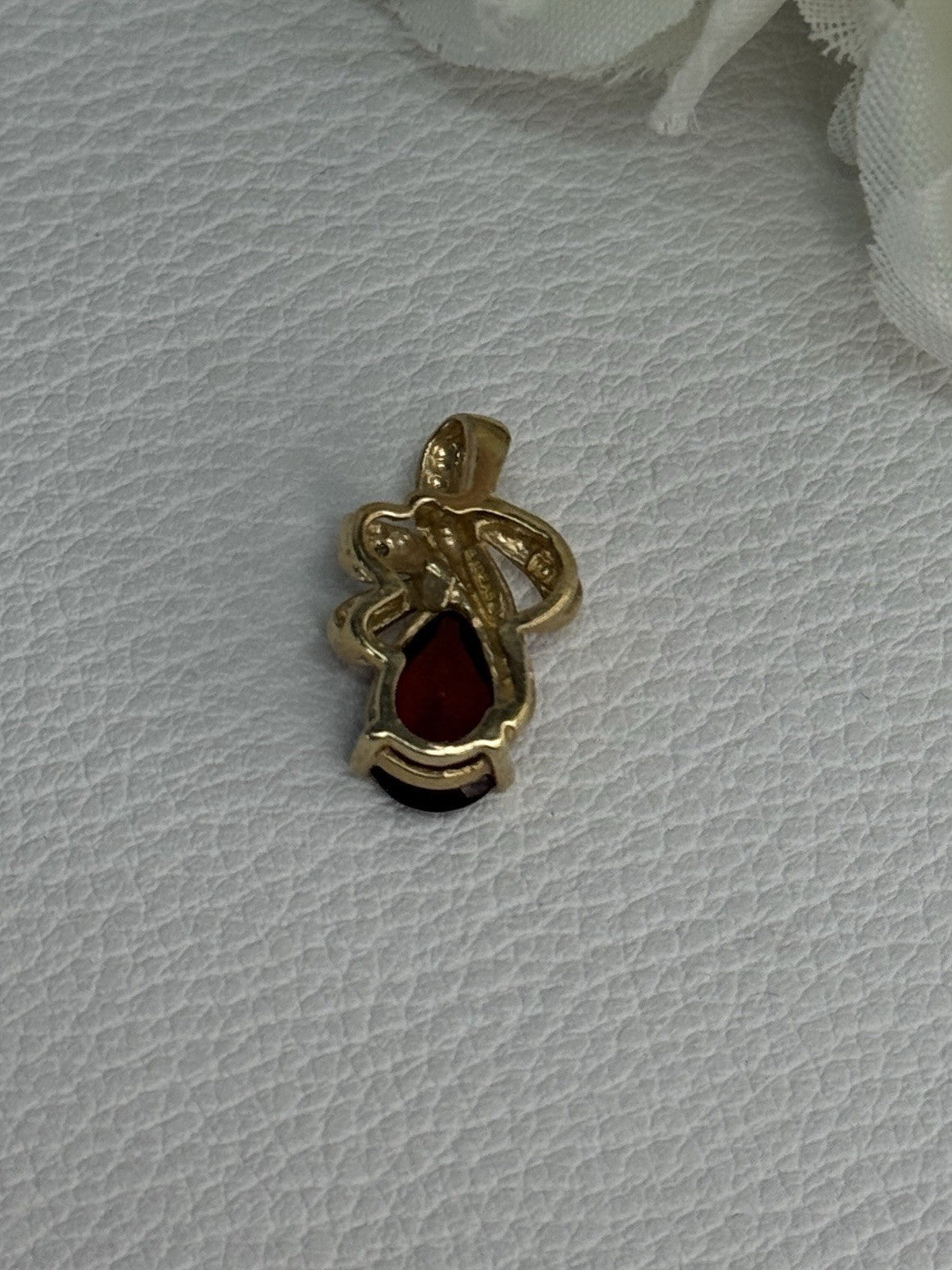 10K Yellow Gold Garnet & Diamond Pendant Length 0.65 Inch