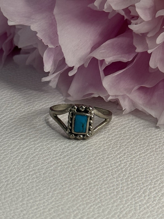 925 Sterling Silver Turquoise Ring Size 7.5