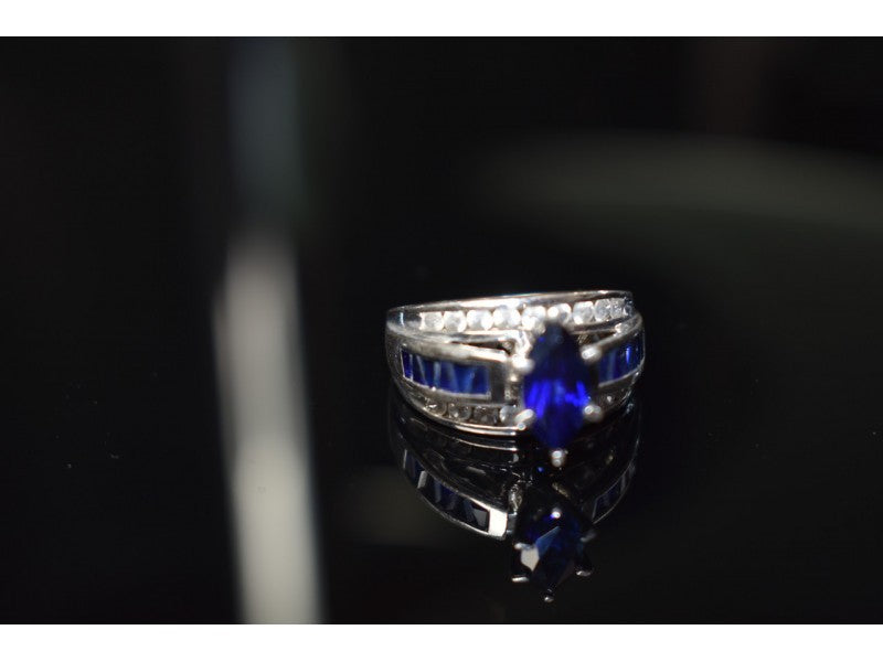 925 Sterling Silver London Blue & White Topaz Ring Size 6.5